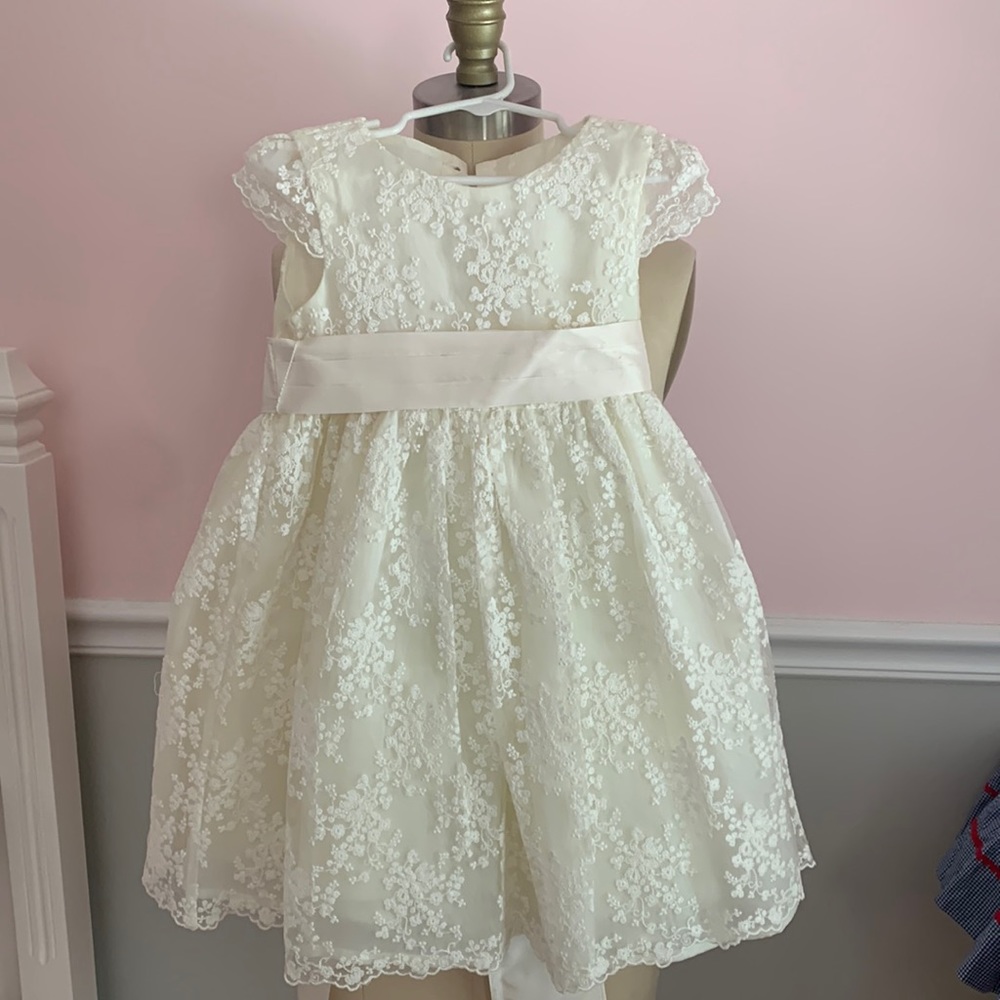 Beautiful Luli & Me girls lace dress.